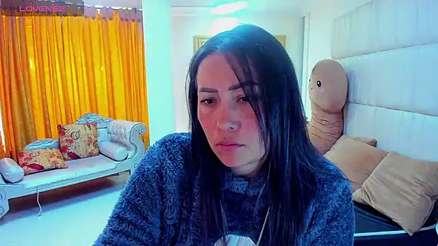 Snapshot of gaby_trent chatting on March 15, 1:51 pm gaby trent online show from March 15, 1:51 pm