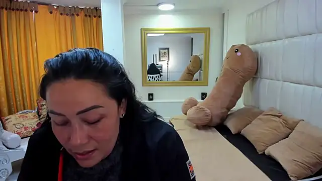 Snapshot of gaby_trent chatting on October 16, 1:52 pm gaby trent online show from October 16, 1:52 pm