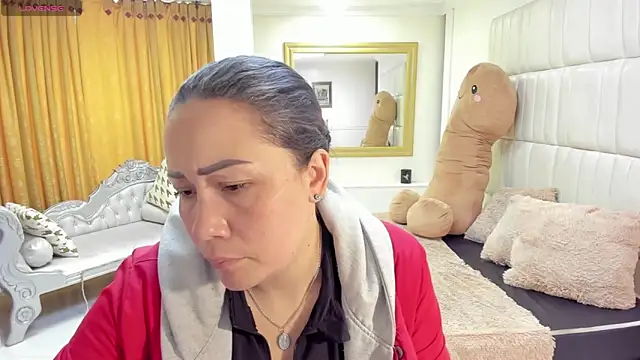 gaby trent online show from March 11, 4:12 pm