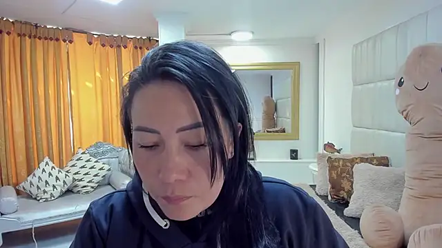 gaby trent online show from November 29, 3:34 pm