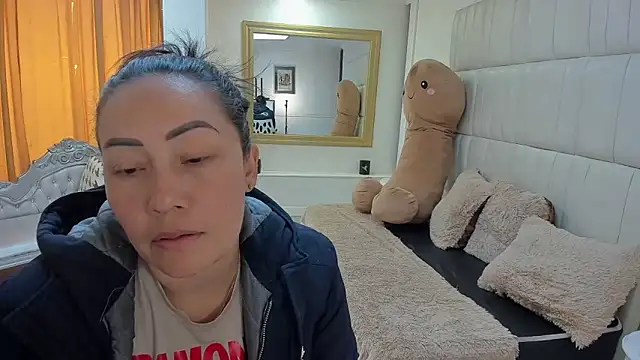 gaby trent online show from February 4, 2:01 pm