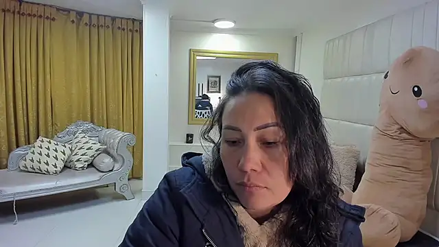 gaby trent online show from December 3, 10:25 am