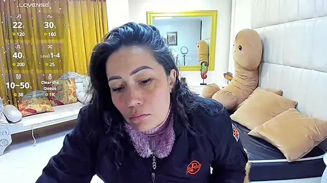 Snapshot of gaby_trent chatting on March 13, 12:24 pm gaby trent online show from March 13, 12:24 pm