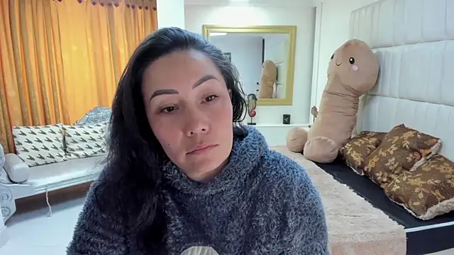 gaby trent online show from November 4, 3:27 pm