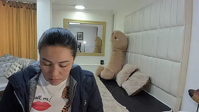 gaby trent online show from February 14, 1:55 pm