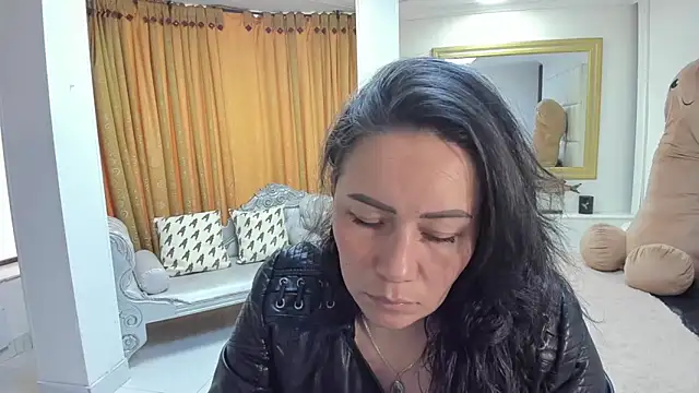 gaby trent online show from October 25, 2:07 pm