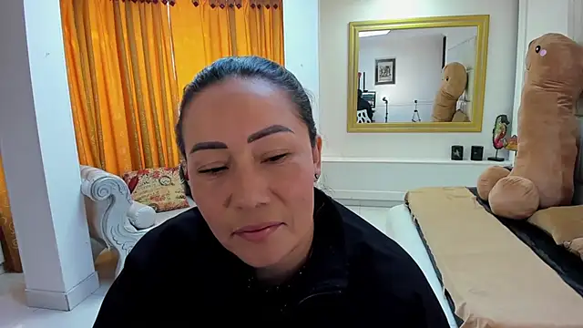 Snapshot of gaby_trent chatting on October 3, 2:40 pm gaby trent online show from October 3, 2:40 pm