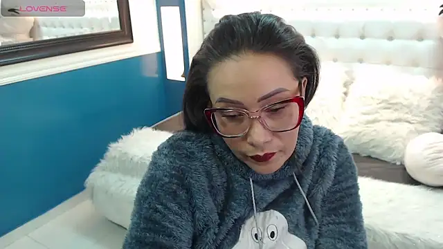 Snapshot of gaby_trent chatting on February 24, 6:47 pm gaby trent online show from February 24, 6:47 pm