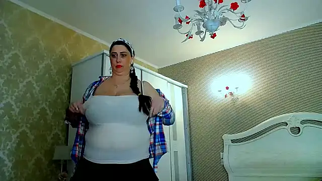 Snapshot of Evelyn_Shy chatting on February 26, 10:05 am Evelyn Shy online show from February 26, 10:05 am