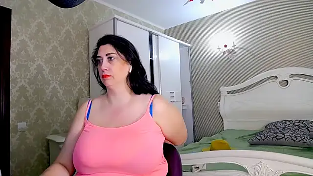 Evelyn Shy online show from March 12, 9:46 am