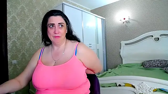 Evelyn Shy online show from April 23, 8:54 am