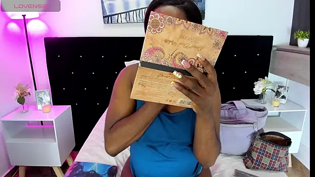 Snapshot of cristaaalclocks1 chatting on July 20, 1:02 pm cristaaalclocks1 online show from July 20, 1:02 pm