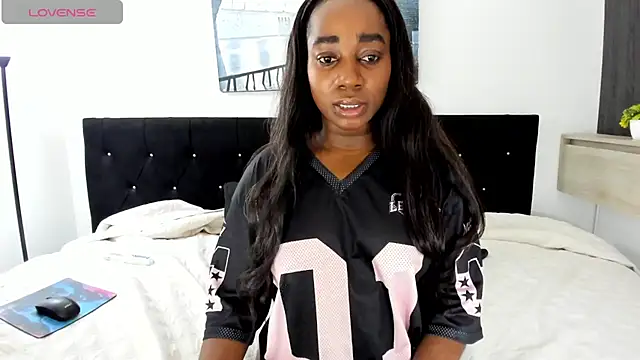 Snapshot of cristaaalclocks1 chatting on July 11, 2:28 pm cristaaalclocks1 online show from July 11, 2:28 pm