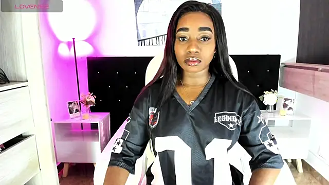 Snapshot of cristaaalclocks1 chatting on July 16, 1:19 pm cristaaalclocks1 online show from July 16, 1:19 pm