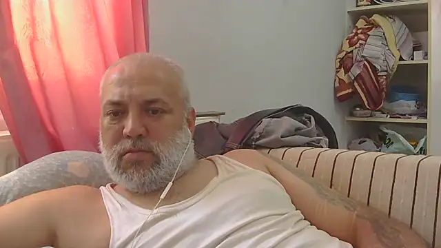 Snapshot of husoizmir chatting on July 2, 1:39 pm husoizmir online show from July 2, 1:39 pm