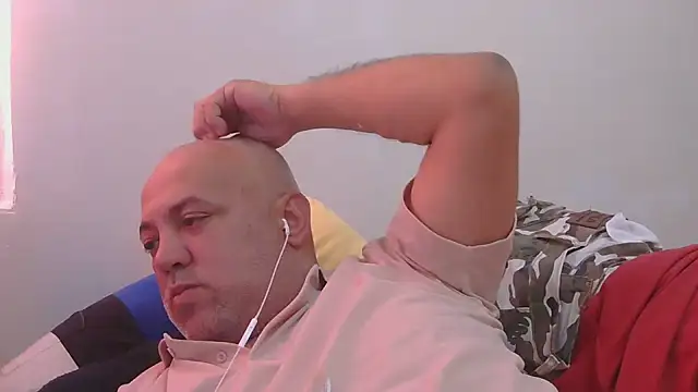 Snapshot of husoizmir chatting on June 13, 12:58 pm husoizmir online show from June 13, 12:58 pm