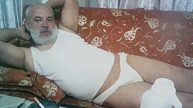 Snapshot of husoizmir chatting on March 16, 10:20 pm husoizmir online show from March 16, 10:20 pm