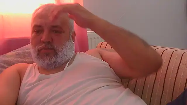 Snapshot of husoizmir chatting on July 13, 10:36 am husoizmir online show from July 13, 10:36 am