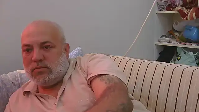 Snapshot of husoizmir chatting on June 25, 9:36 am husoizmir online show from June 25, 9:36 am