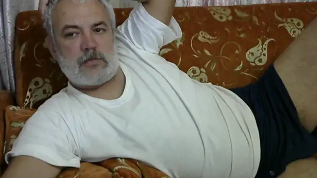 Snapshot of husoizmir chatting on February 21, 12:49 pm husoizmir online show from February 21, 12:49 pm