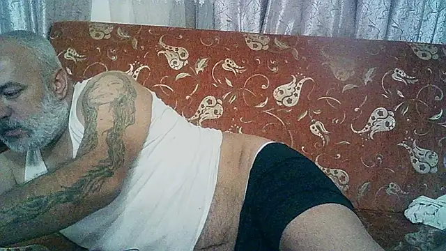 Snapshot of husoizmir chatting on March 17, 9:13 pm husoizmir online show from March 17, 9:13 pm