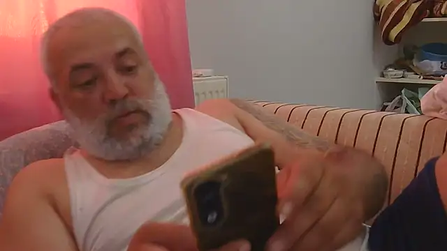 Snapshot of husoizmir chatting on July 8, 1:45 pm husoizmir online show from July 8, 1:45 pm
