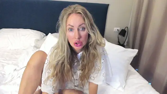 Veola new online show from February 16, 2:32 am