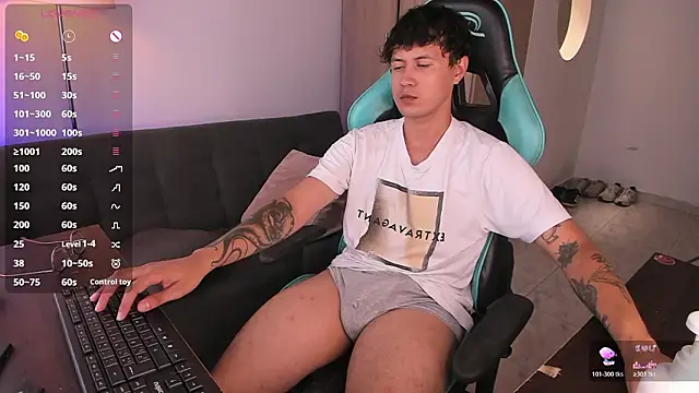 LeaneSeb online show from February 11, 5:13 pm