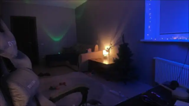 Snapshot of Rachel_Ro chatting on December 18, 2:10 am Rachel Ro online show from December 18, 2:10 am