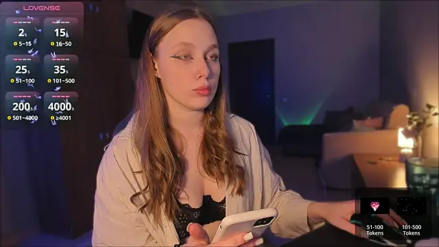 Snapshot of Rachel_Ro chatting on December 20, 6:40 am Rachel Ro online show from December 20, 6:40 am