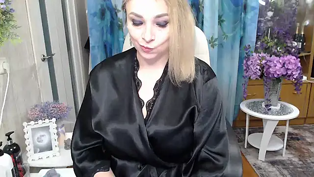 Mika Passion online show from November 13, 8:29 am