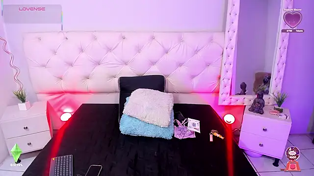 ximena slut 21 online show from October 1, 3:33 am