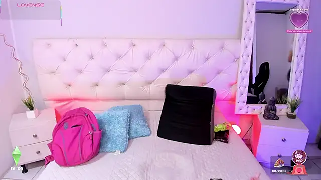 ximena slut 21 online show from September 26, 3:57 am