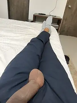 Snapshot of GUJJU_GUJARATI chatting on February 17, 11:13 am GUJJU GUJARATI online show from February 17, 11:13 am