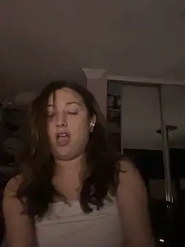CrazyKittenMeow online show from May 21, 4:32 am