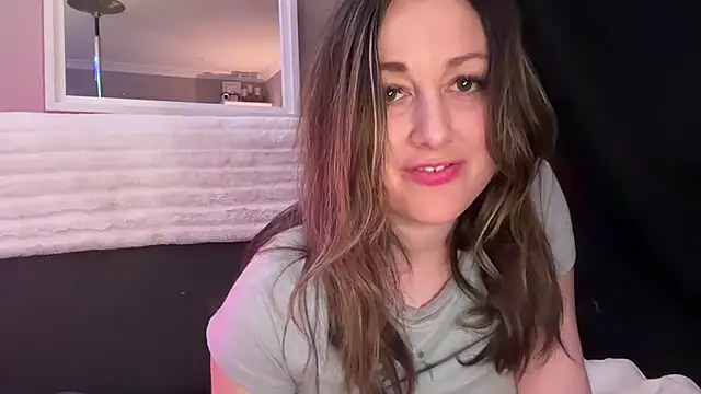 Snapshot of CrazyKittenMeow chatting on February 27, 8:46 am CrazyKittenMeow online show from February 27, 8:46 am