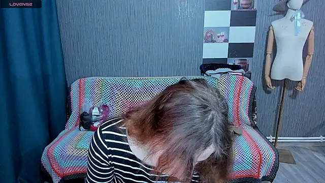 pa1e pr1ncess online show from November 13, 8:18 am