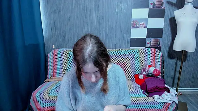 pa1e pr1ncess online show from December 4, 7:18 am