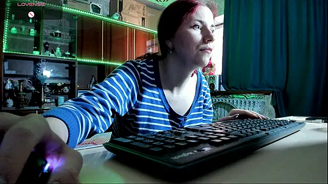 Snapshot of pa1e_pr1ncess chatting on March 13, 7:20 am pa1e pr1ncess online show from March 13, 7:20 am