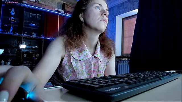 Snapshot of pa1e_pr1ncess chatting on September 9, 7:07 am pa1e pr1ncess online show from September 9, 7:07 am