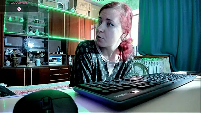 Snapshot of pa1e_pr1ncess chatting on March 11, 6:41 am pa1e pr1ncess online show from March 11, 6:41 am