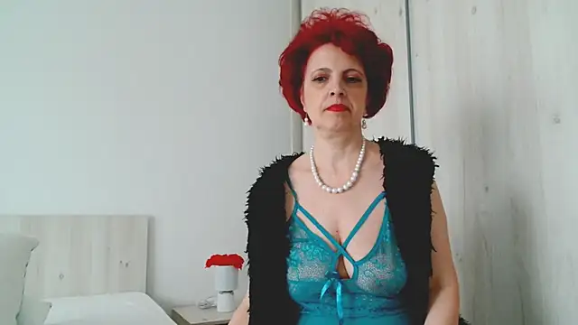 Snapshot of MilfSupreme chatting on March 17, 1:39 pm MilfSupreme online show from March 17, 1:39 pm