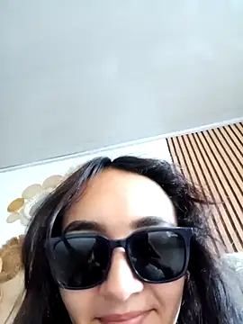 Snapshot of LinzyBaner chatting on September 9, 9:46 pm LinzyBaner online show from September 9, 9:46 pm