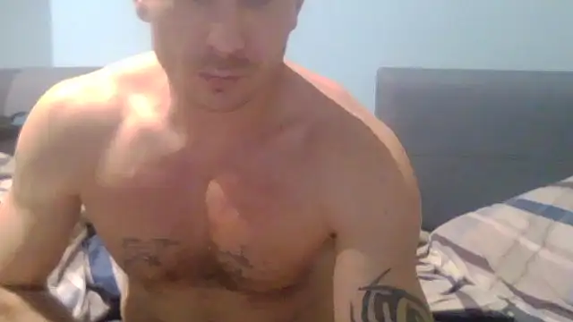 chceciedalsiebie online show from December 15, 7:52 pm