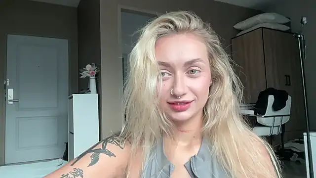MonicaMilz online show from May 18, 10:31 am