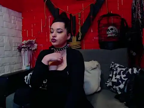 Snapshot of MistressRachelle chatting on December 11, 11:10 pm MistressRachelle online show from December 11, 11:10 pm