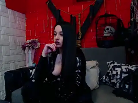 Snapshot of MistressRachelle chatting on February 16, 1:36 am MistressRachelle online show from February 16, 1:36 am