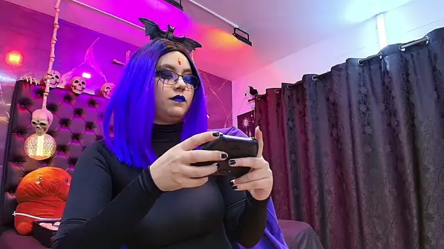 AlexHoe  online show from March 8, 10:02 pm