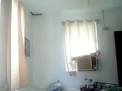 bigcockkyla online show from March 4, 2:41 am