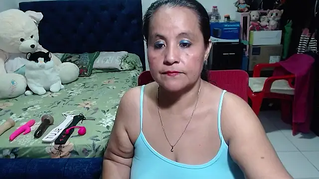 Snapshot of pervert_mommy_ chatting on March 13, 9:54 am pervert mommy online show from March 13, 9:54 am